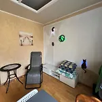 Warm Comfy Apartment