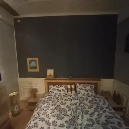 Apartment Warm Comfy