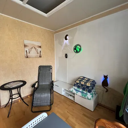 Warm Comfy Apartment